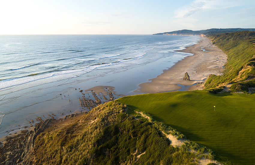 8 Breathtaking Oceanfront Golf Courses Ship Sticks
