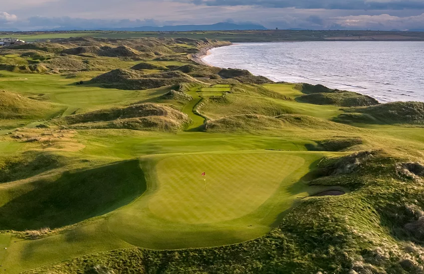 Links style golf course